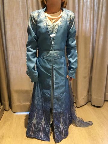 Nieuwe Elsa jas uit Frozen 2 maat 134/140 beschikbaar voor biedingen