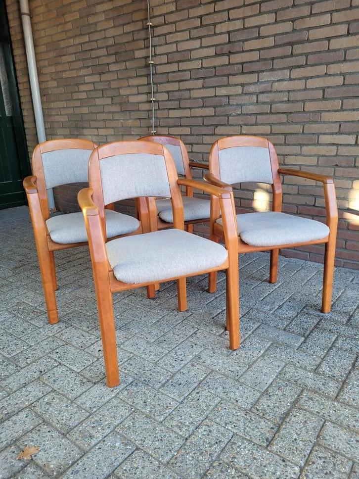 50% korting - totale leegverkoop Vintage & Design - Dyrlund, Huis en Inrichting, Stoelen, Zo goed als nieuw, Vijf, Zes of meer stoelen