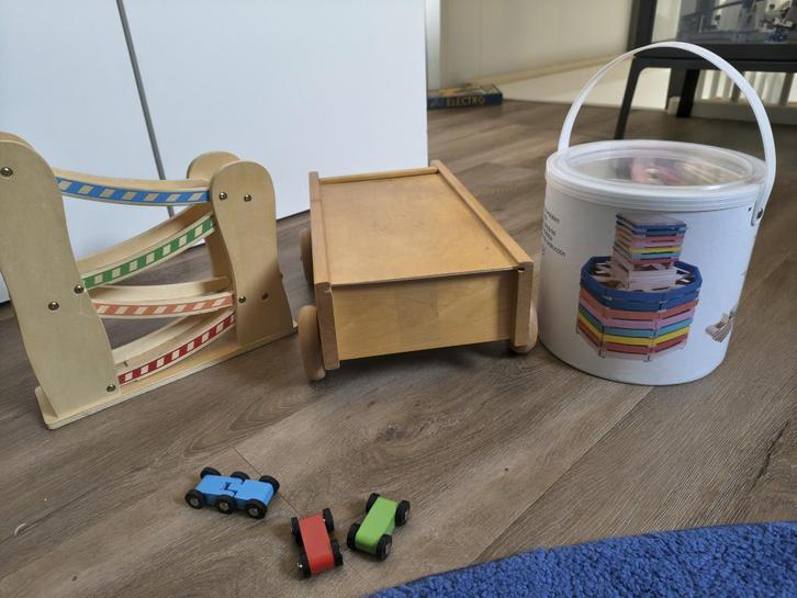 Houten blokken en racebaan, Kinderen en Baby's, Speelgoed | Houten speelgoed, Gebruikt, Overige typen, Ophalen