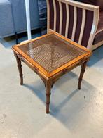 Houten Bijzettafel met Glas/Rotan Blad, Minder dan 55 cm, Vierkant, Zo goed als nieuw, Hout