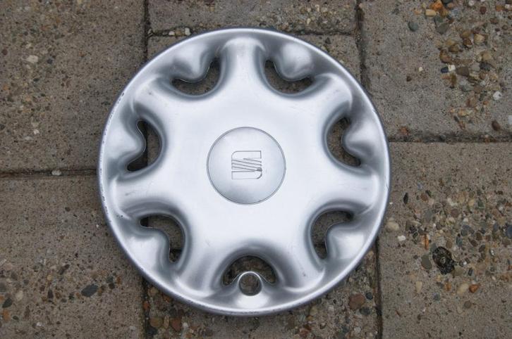 1 losse originele wieldop Seat Ibiza 13 inch, Auto diversen, Wieldoppen, Gebruikt, Ophalen of Verzenden
