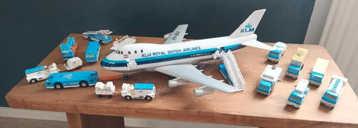 Zeldzame KLM Boeing 747 met auto's - 50 jaar!, Verzamelen, Luchtvaart en Vliegtuigspotten, Zo goed als nieuw, Schaalmodel, Ophalen of Verzenden