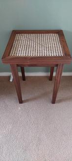 Handgemaakt Notenhouten Tafeltje nieuw, Huis en Inrichting, Tafels | Sidetables, Ophalen, Vierkant, Nieuw, Minder dan 50 cm