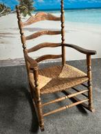 Prachtige houten schommelstoel – vintage uitstraling, Antiek en Kunst, Antiek | Meubels | Stoelen en Banken, Ophalen