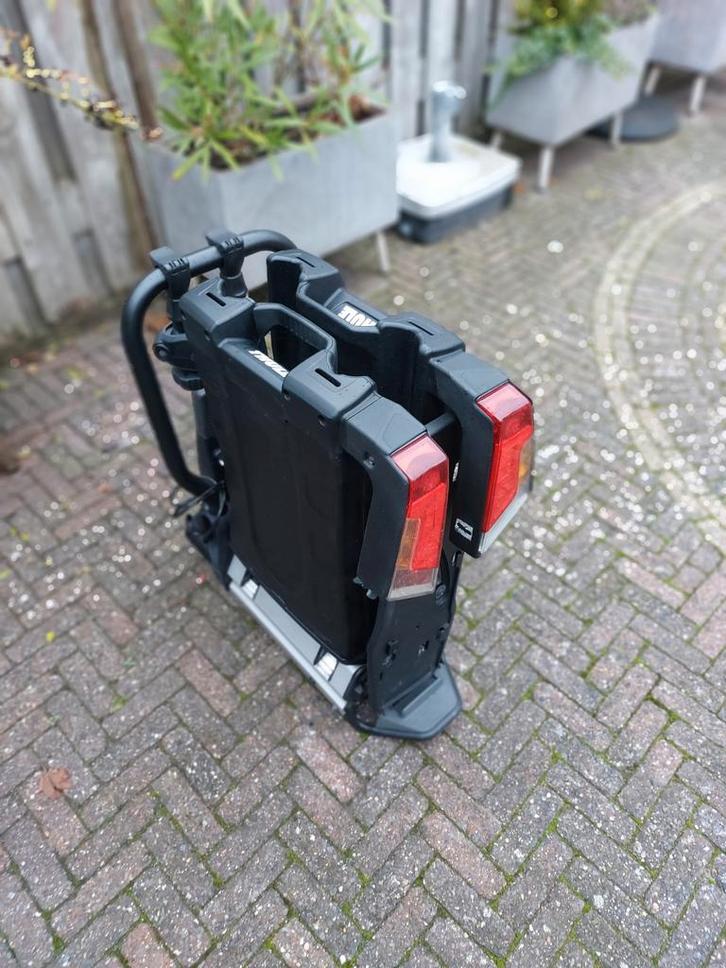 Thule EasyFold 933 black edition - 2 Fietsen, Auto diversen, Fietsendragers, Zo goed als nieuw, Trekhaakdrager, 2 fietsen, Brede banden