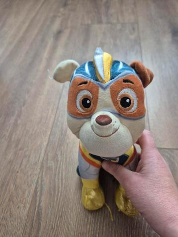 Paw Patrol Rubble Super Pup Knuffel beschikbaar voor biedingen