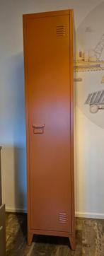 2 stuks cognac lockerkast kledingkast z.g.a.n, Huis en Inrichting, Kasten | Kledingkasten, Ophalen, Zo goed als nieuw, 25 tot 50 cm
