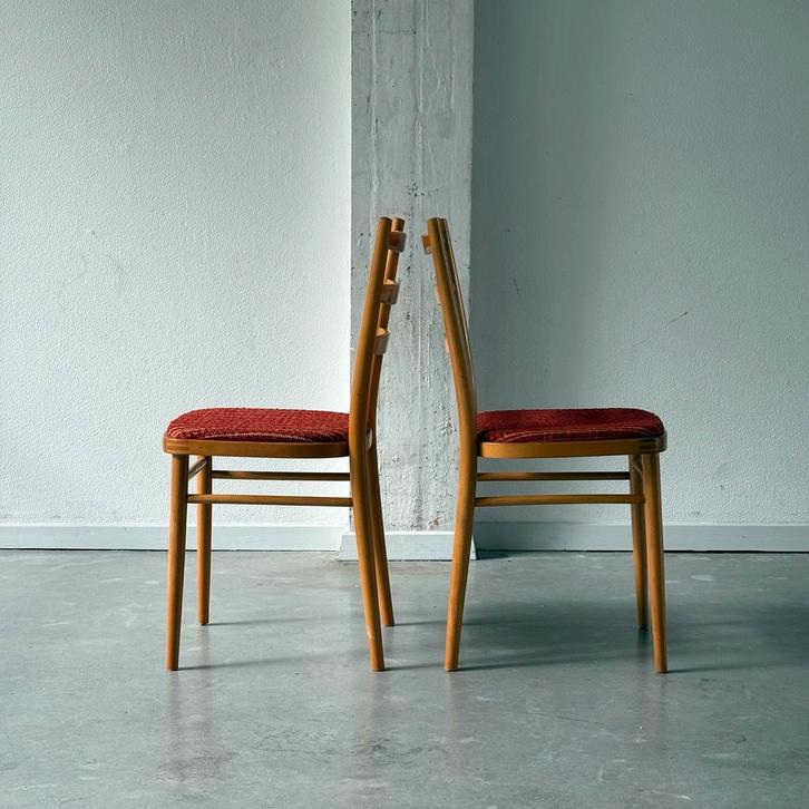 Vintage Tatra Stoelen, Jaren '70, Huis en Inrichting, Stoelen, Gebruikt, Twee, Hout, Bruin, Ophalen