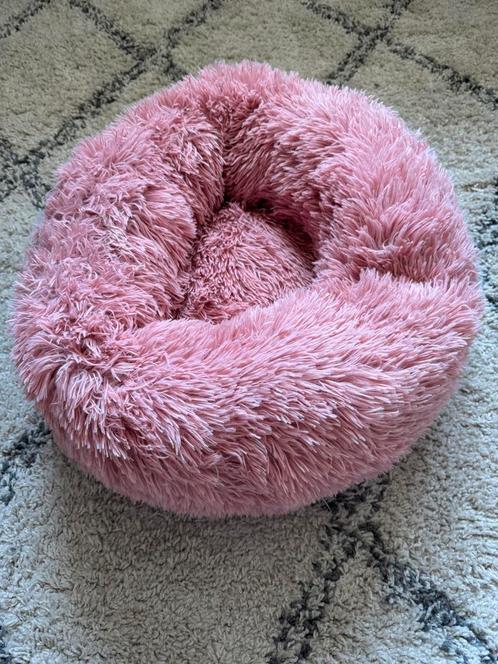 Mand voor hond(je) of kat - Adori Bangalor roze, Dieren en Toebehoren, Hondenmanden, Zo goed als nieuw, Ophalen