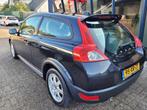 Volvo C30 2.5 T5 Momentum Automaat 230PK / NL Auto / Youngti, Auto's, 65 €/maand, Gebruikt, Beige, 1346 kg