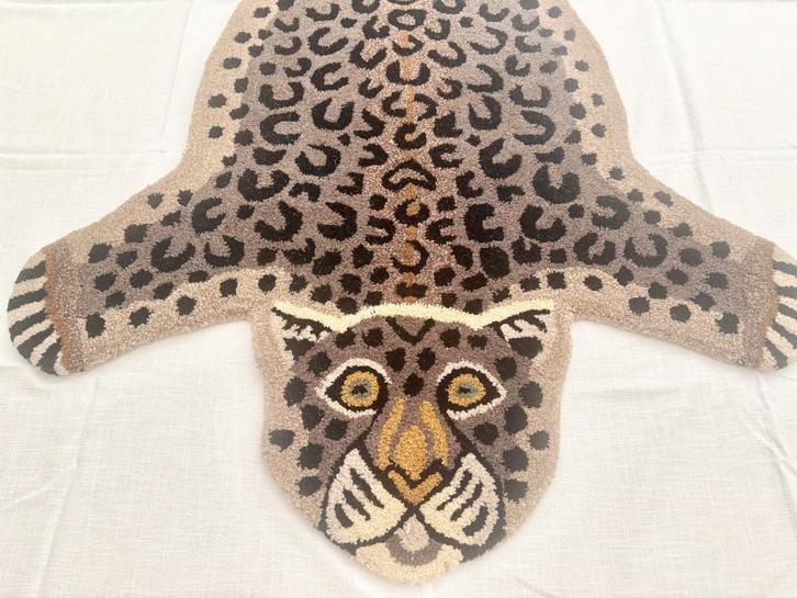NIEUW Brown Leopard Vloerkleed Large, Huis en Inrichting, Stoffering | Tapijten en Kleden, Nieuw, 50 tot 100 cm, 150 tot 200 cm