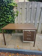Bureau ,van gispen, staal, Huis en Inrichting, Bureaus, Ophalen of Verzenden, Gebruikt