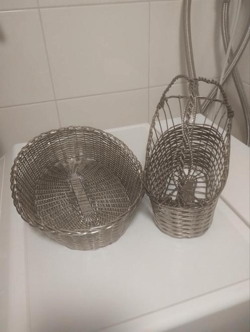 Verzilverd gevlochten broodmand en fleshouder, Antiek en Kunst, Curiosa en Brocante, Ophalen of Verzenden