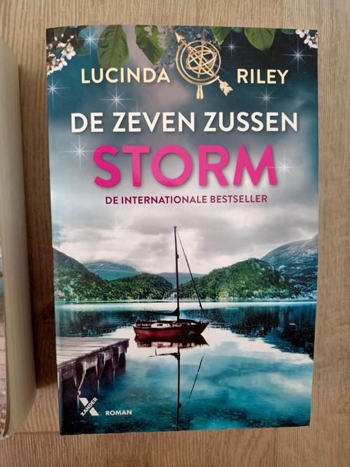 Lucinda Riley - Storm, Boeken, Literatuur, Zo goed als nieuw, Nederland, Ophalen of Verzenden