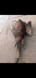 Bronzen olifantenbel, Ophalen, Brons