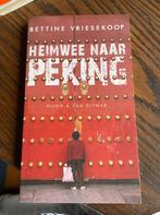Bettine Vriesekoop / Heimwee naar Peking / nieuw boek, Nieuw, Ophalen of Verzenden, Europa