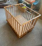 Vintage inklapbare box, Kinderen en Baby's, Boxen, Ophalen, Gebruikt