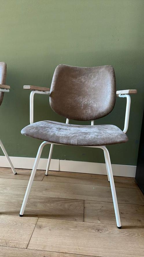 Twee eetkamerstoelen Bodilson, Huis en Inrichting, Stoelen, Gebruikt, Twee, Overige kleuren, Ophalen