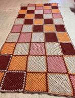 Kleed deken granny met gehaakte vlakken 280x126cm