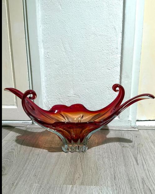 Schaal murano glas groot bijzonder mooi rood oranje, Huis en Inrichting, Woonaccessoires | Schalen en Manden, Gebruikt, Schaal