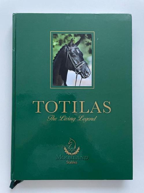 TOTILAS, The Living Legend, Boeken, Dieren en Huisdieren, Zo goed als nieuw, Paarden of Pony's, Verzenden