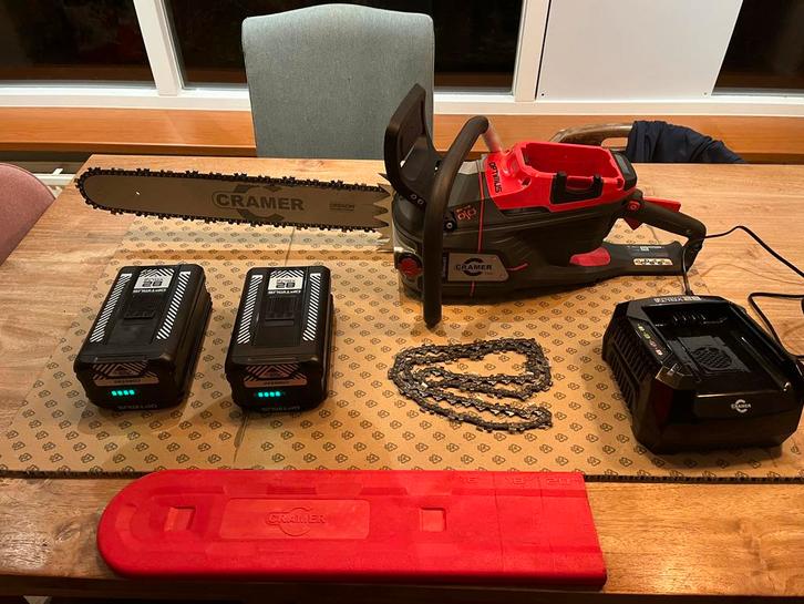 5,9pk 50cm 3/8 professionele accu kettingzaag Cramer 82cs45, Tuin en Terras, Hand-tuingereedschap, Zo goed als nieuw, Overige soorten