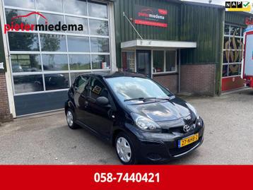 Toyota Aygo 1.0-12V Access / 5-drs / Airco / NAP beschikbaar voor biedingen