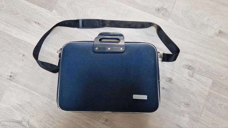 Bombata laptoptas 15 inch, Computers en Software, Laptoptassen, Zo goed als nieuw, Schoudertas, 15 inch, Ophalen