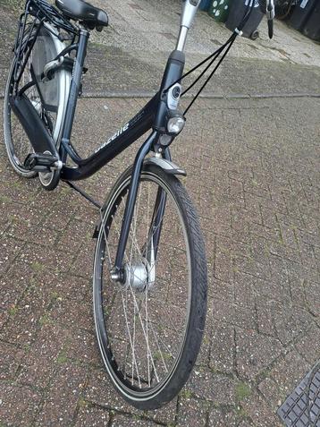 dames fiets beschikbaar voor biedingen