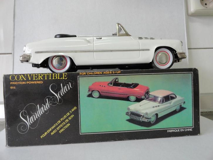 Chinees Blikken Buick Cabriolet wit in doos ca.28cm auto, Hobby en Vrije tijd, Modelauto's | 1:18, Nieuw, Auto, Overige merken