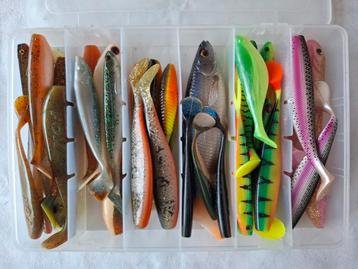 Gevulde tacklebox met nieuwe shads (C) beschikbaar voor biedingen