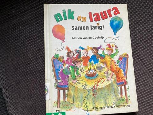 🎈 Marion van de Coolwijk - nik en laura samen jarig, Boeken, Kinderboeken | Kleuters, Gelezen, Ophalen of Verzenden