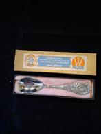 Zwaar verzilverde suikerlepel Wilhelmina, Verzamelen, Koninklijk Huis en Royalty, Ophalen of Verzenden, Zo goed als nieuw, Nederland