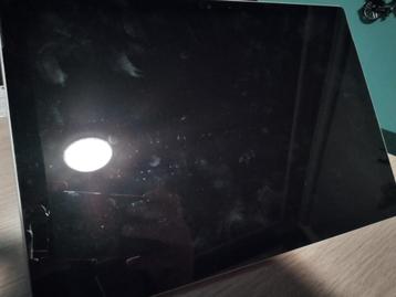 Microsoft Surface 5th generation, I5, 8 GB en 256 GB SSD beschikbaar voor biedingen