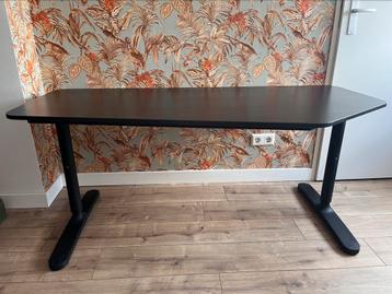 IKEA Bekant bureau + bureaustoel – goede staat - afbeelding 2