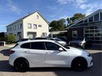 BMW 1-serie 118i 140pk Automaat 19''Lmv, Navi, (bj 2019), 65 €/maand, Stof, Gebruikt, Wit