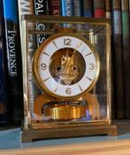 Jaeger et le coultre Atmos klok, Ophalen