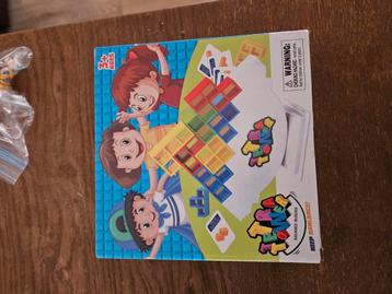 Tetra tower spel beschikbaar voor biedingen