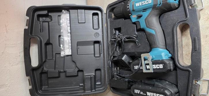 Wesco schroefmachine met 2 kapotte batt., Doe-het-zelf en Verbouw, Gereedschap | Boormachines, Gebruikt, Boor- en Schroefmachine