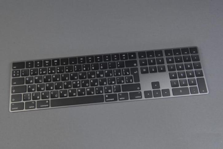 A1843, Apple Magic Keyboard 2 Numeric Zwart of Mouses, Computers en Software, Toetsenborden, Refurbished, Qwerty, Draadloos, Ophalen of Verzenden