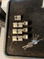 Skg ** knop cilinder 30-30 mm, Ophalen of Verzenden, Zo goed als nieuw, Rvs, Slot
