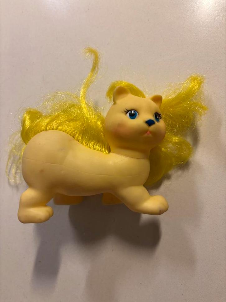 Vintage Lady Lovely locks Pretty Kitty cat Kat met Geel Haar, Verzamelen, Poppetjes en Figuurtjes, Gebruikt, Ophalen of Verzenden