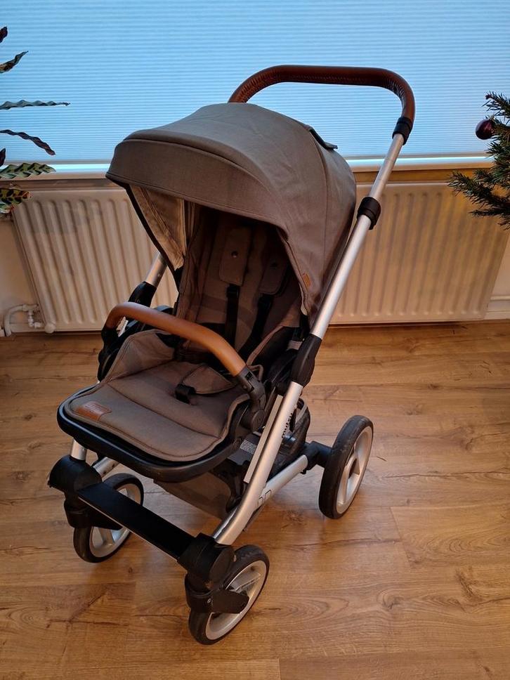Mutsy Nio Kinderwagen Forest Green, Kinderen en Baby's, Buggy's, Gebruikt, Overige merken, Duomodel, Regenhoes, Verstelbare rugleuning