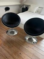 2 draaistoeltjes egg chair, Ophalen, Zo goed als nieuw