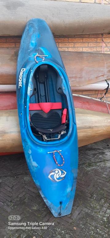 wildwaterkajak / playboat Dagger id 6.9 beschikbaar voor biedingen