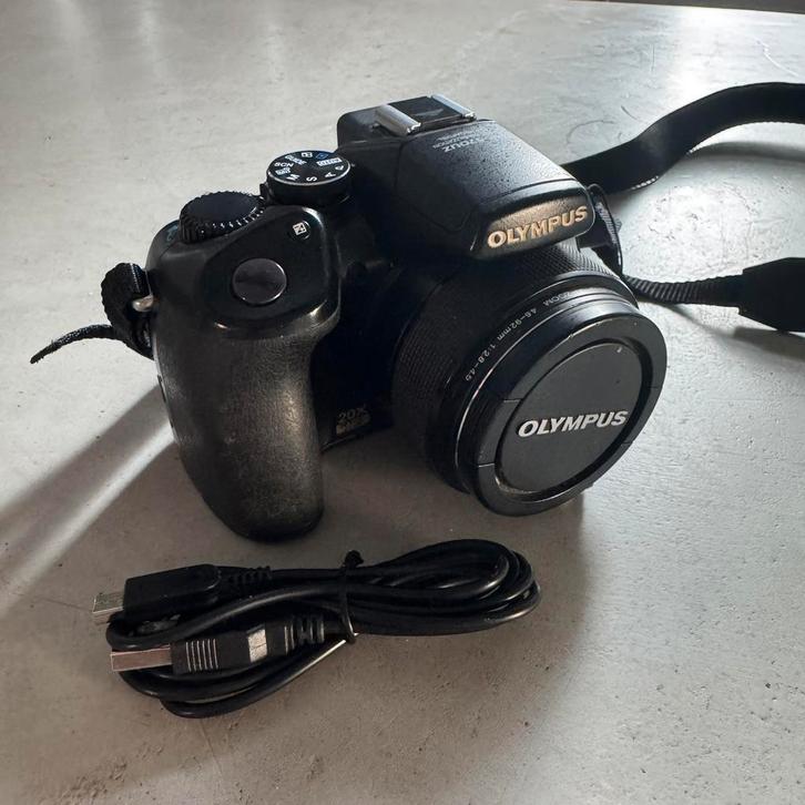 Olympus SP-570UZ + olympus 2GB geheugenkaart (optioneel), Audio, Tv en Foto, Fotocamera's Digitaal, Zo goed als nieuw, Olympus