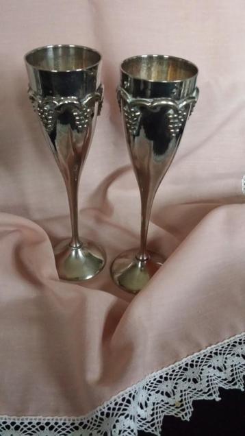 2 brocante Franse FLUTES <> Verzilverde Champagne-kelken beschikbaar voor biedingen