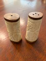 Peper en zoutstel gemaakt van botten en hout, Ophalen of Verzenden