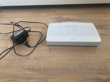 Draytek vigor 2133 router beschikbaar voor biedingen