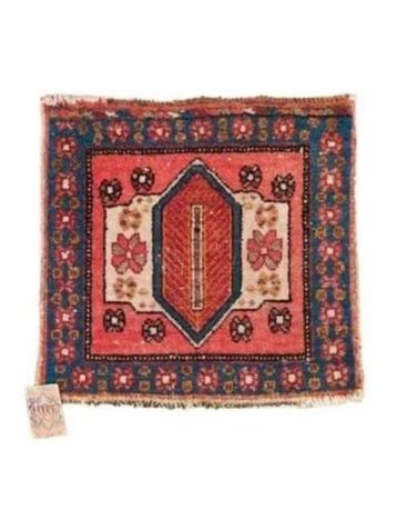 Handgeknoopt Perzisch wol tapijt eye pink Iran 46x48cm